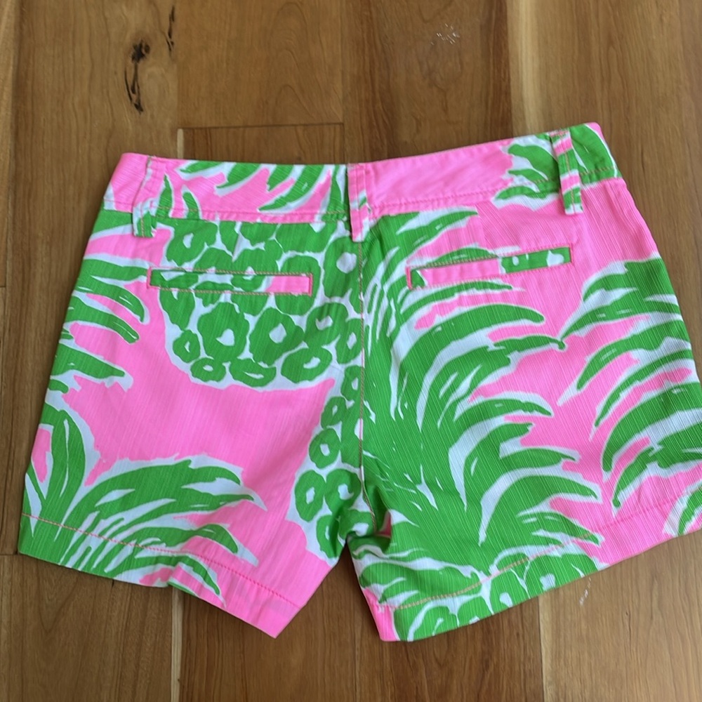 Lilly Pulitzer the Callahan short size 2 - Picture 6 of 6